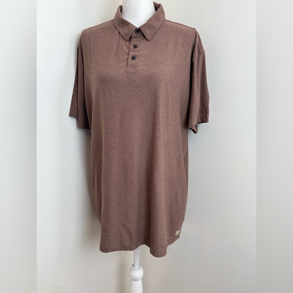 Vuori Men's Strato Tech Polo in brown Size XL